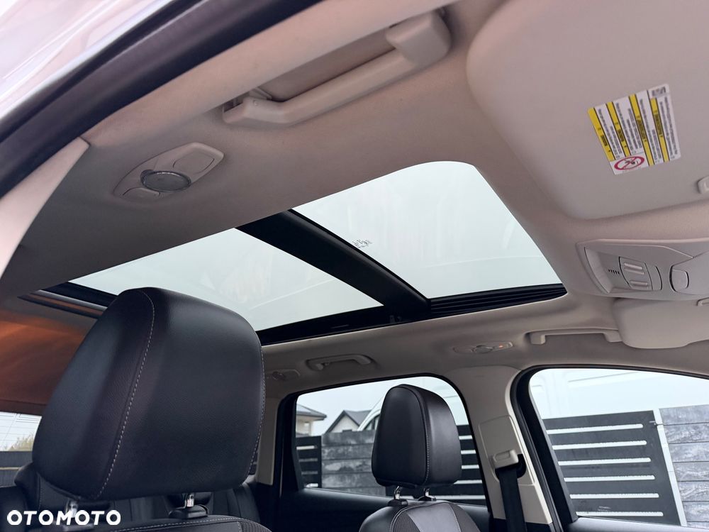 Ford Kuga 2.0 TDCi FWD Titanium Plus - 9