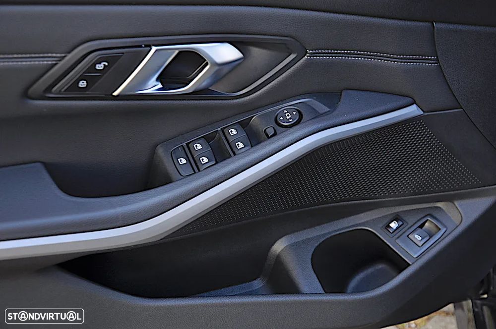 BMW 320 e Touring Corporate Edition Auto - 21