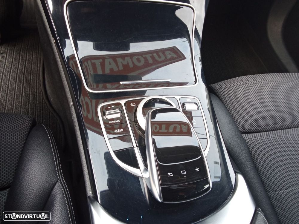 Mercedes-Benz C 300 BlueTEC Hybrid Avantgarde + - 24