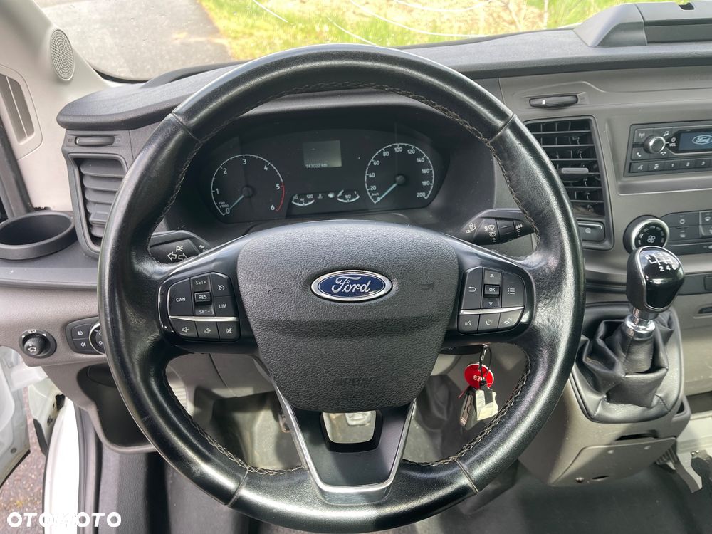 Ford Transit - 12