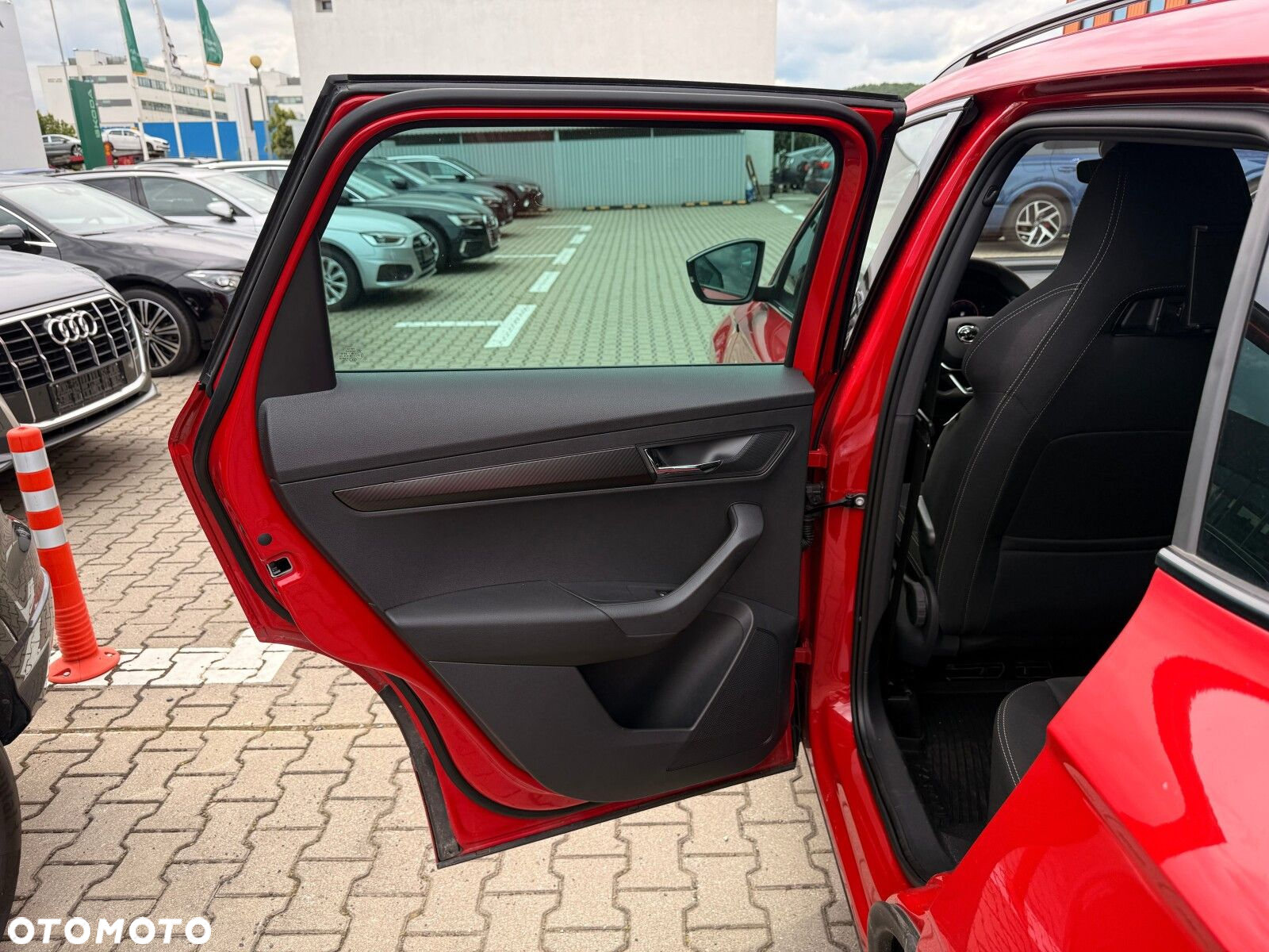 Skoda Karoq 1.5 TSI ACT Sportline DSG - 14