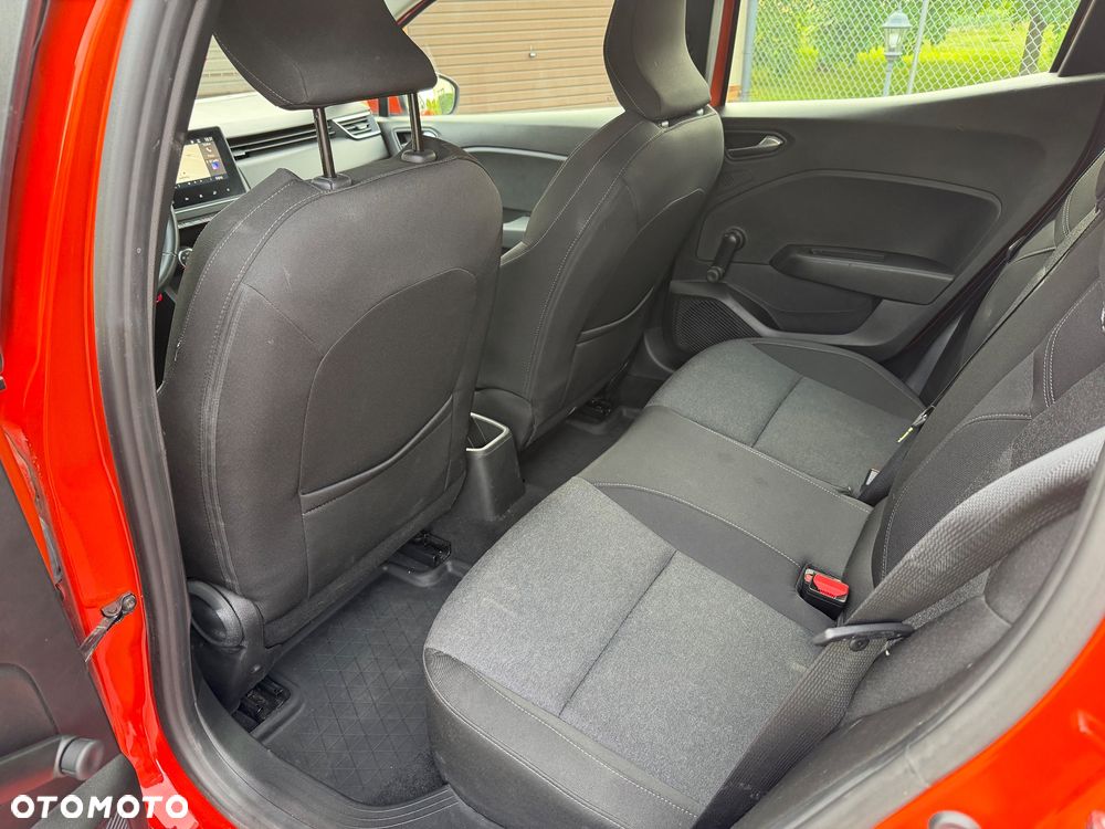 Renault Clio TCe 100 EXPERIENCE - 22