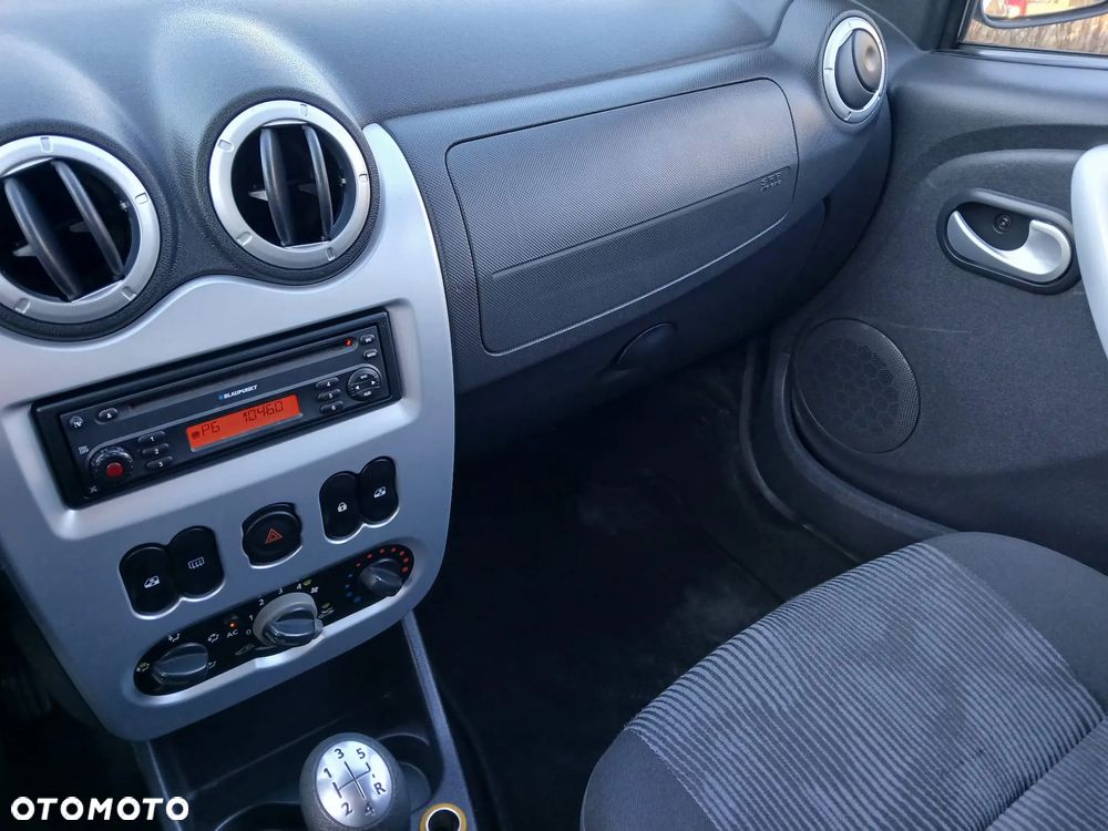 Dacia Sandero - 7