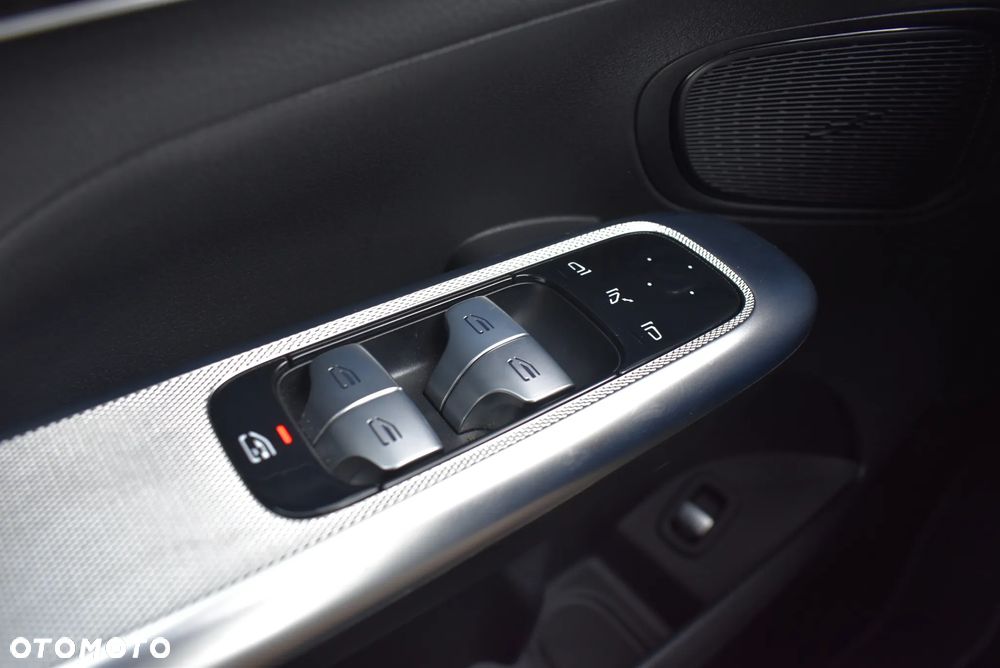 Mercedes-Benz GLC 300 de PHEV 4-Matic Avantgarde - 24