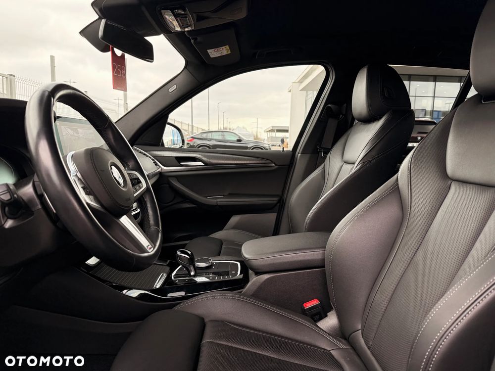BMW X3 xDrive30i M Sport - 30