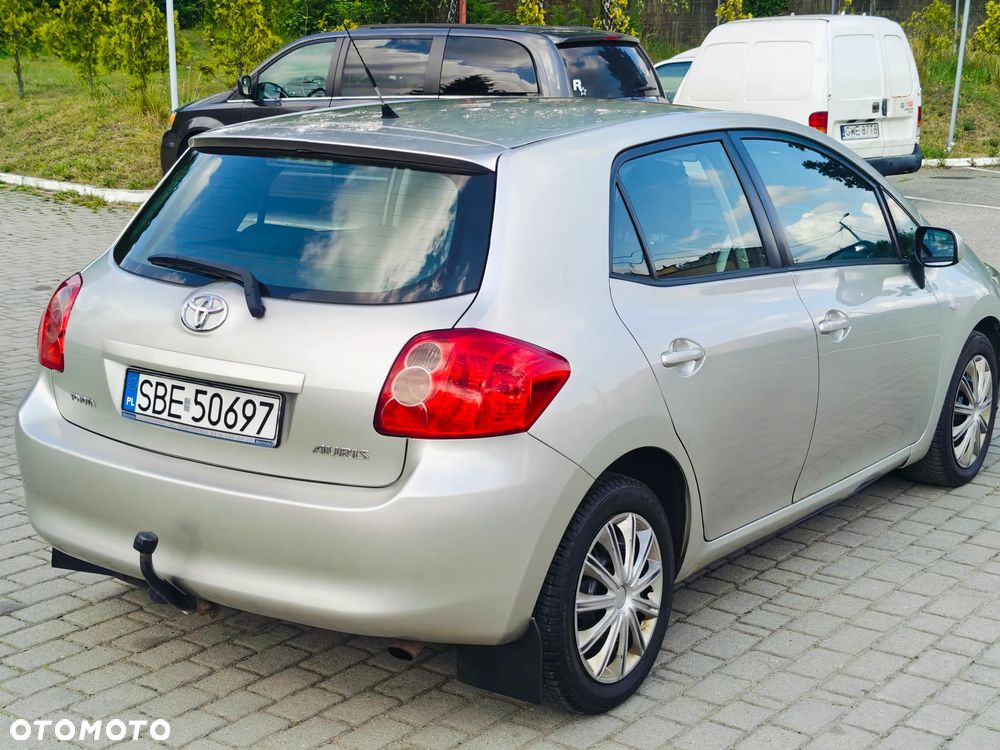 Toyota Auris 2.0 D-4D Premium - 16