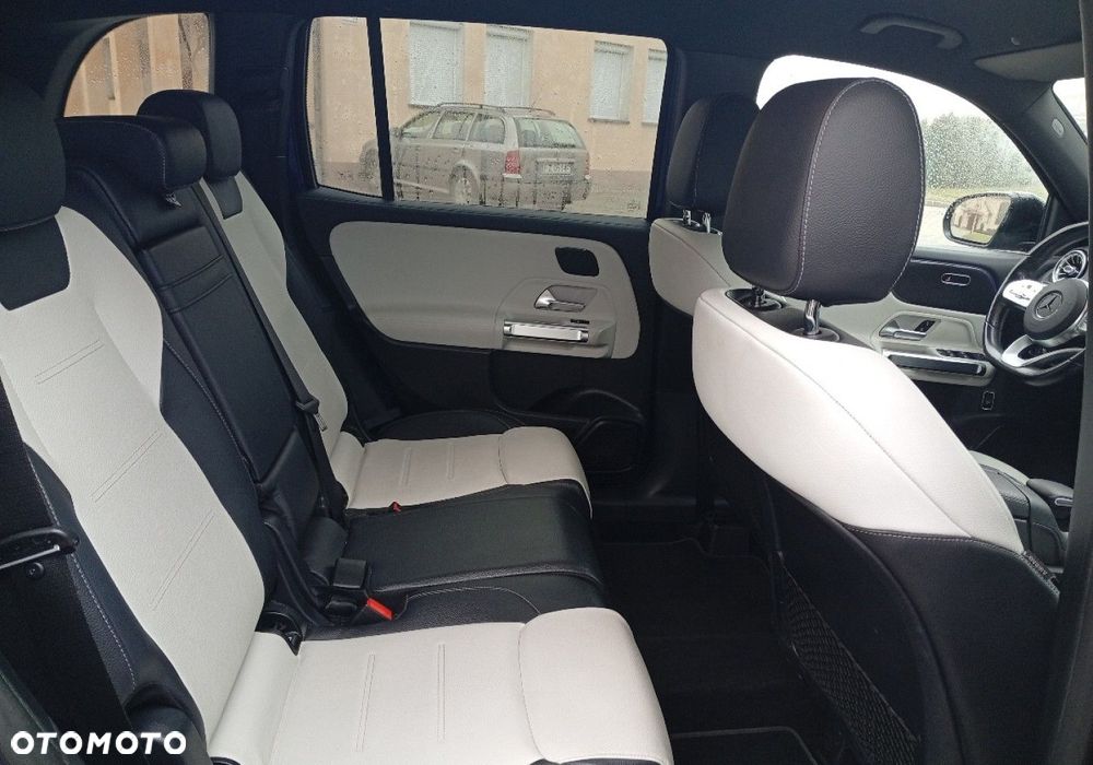 Mercedes-Benz GLB - 19