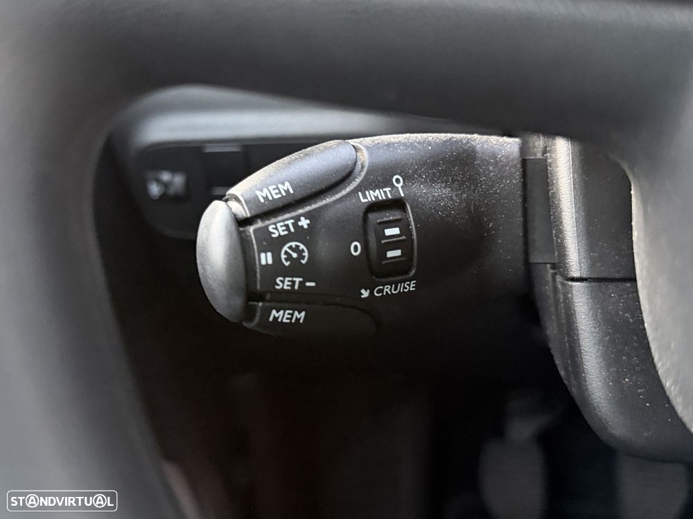 Citroën C3 1.2 PureTech C-Series - 8