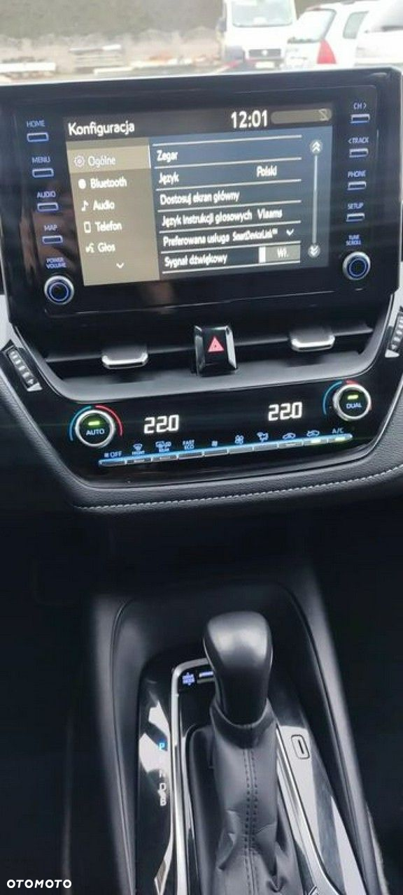 Toyota Corolla 1.8 Hybrid Comfort - 12