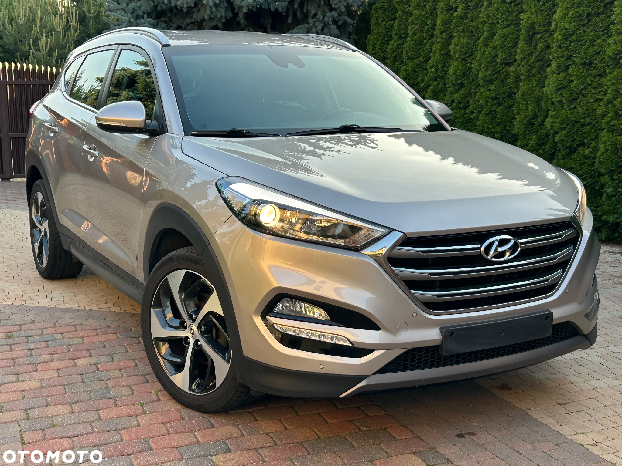 Hyundai Tucson - 2