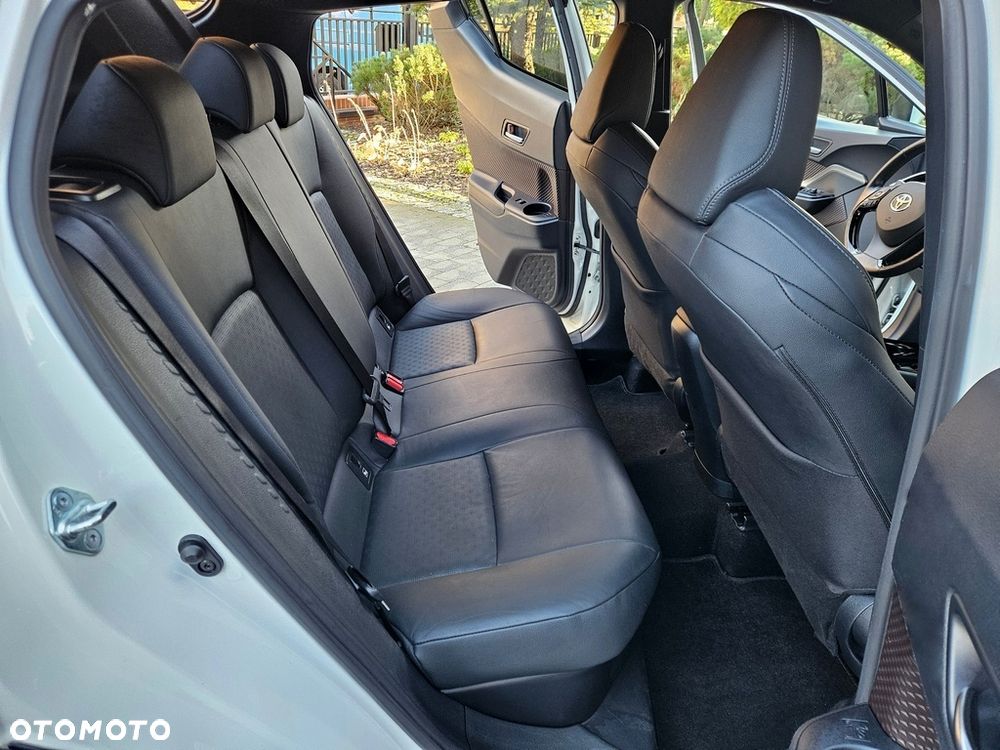 Toyota C-HR 1.8 Hybrid Prestige - 24