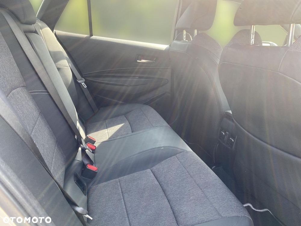 Toyota Corolla 1.8 Hybrid Style - 16