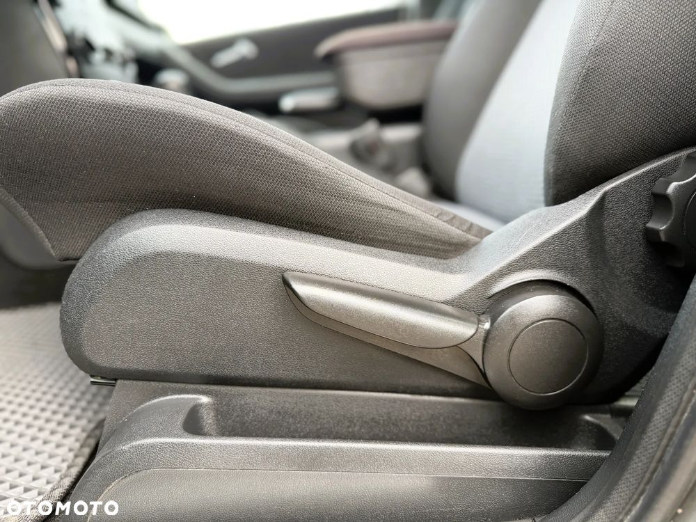 Mercedes-Benz Klasa A - 21