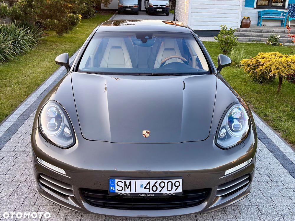 Porsche Panamera 4S Executive - 2