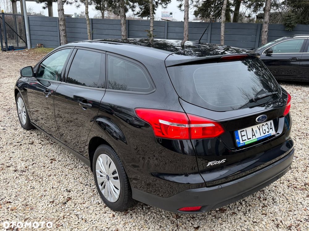 Ford Focus 1.0 EcoBoost Titanium - 5