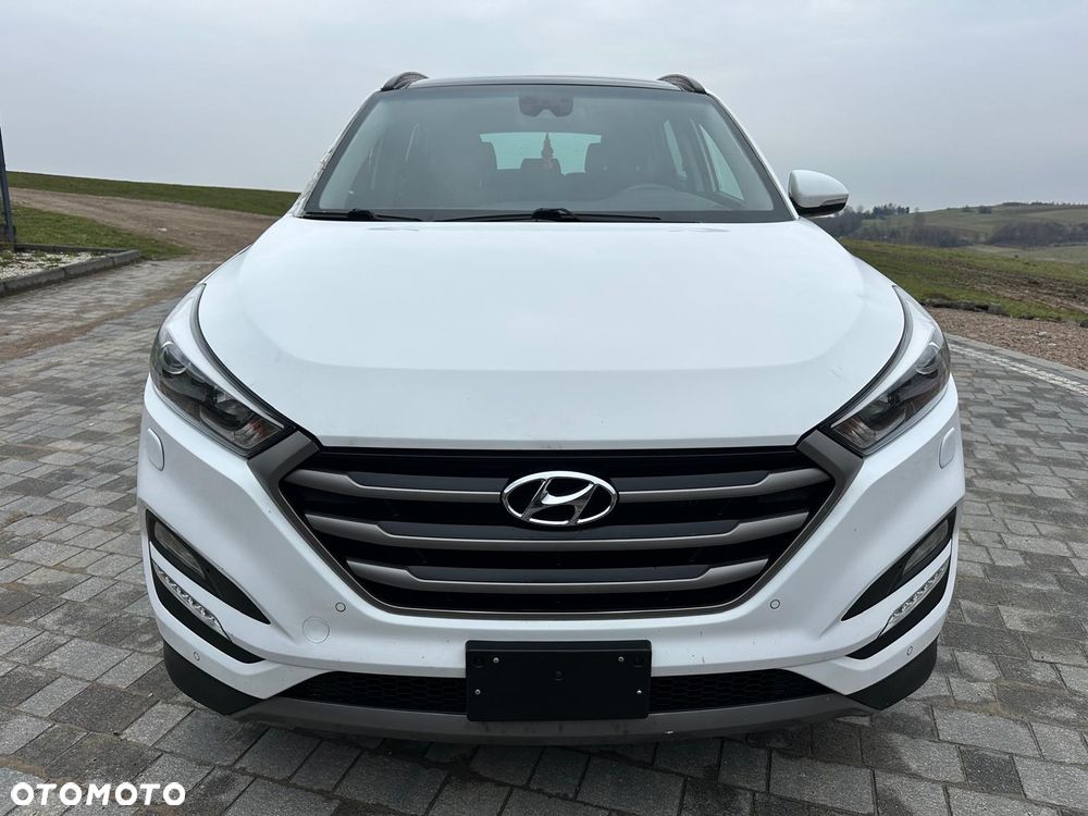 Hyundai Tucson 2.0 CRDi 4WD Automatik Style - 1