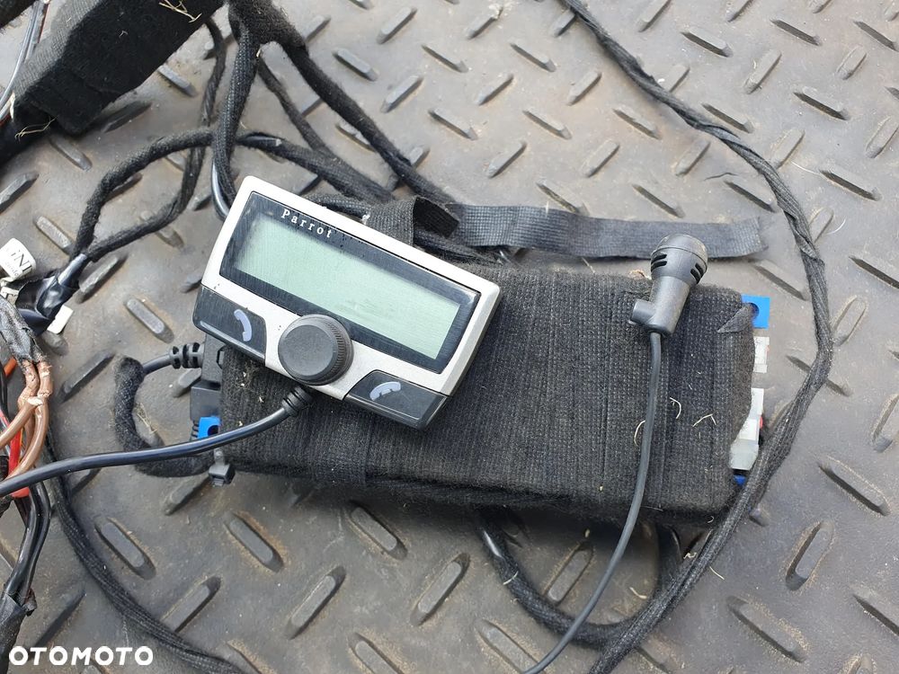 VW PASSAT B6 ZESTAW GŁOŚNOMÓWIĄCY PARROT - 2