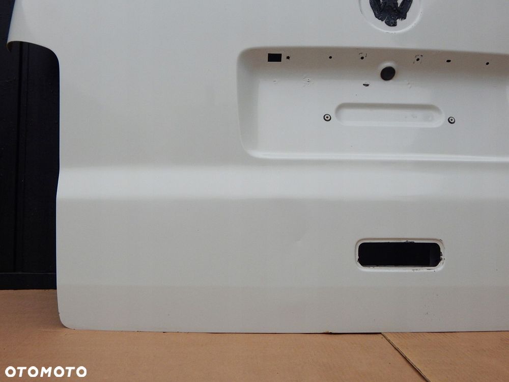 vw t5 klapa bagażnika tył tylna biała r902 - 6