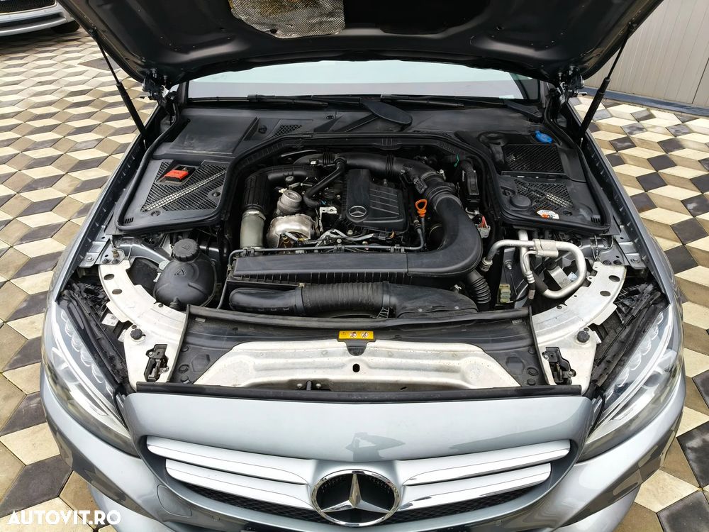 Mercedes-Benz C 200 (BlueTEC) d T 7G-TRONIC - 40
