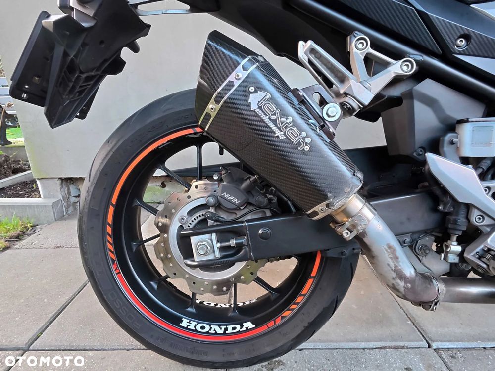 Honda CB - 4