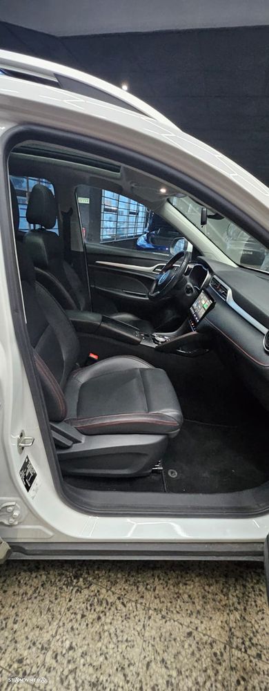 MG ZS EV 50.3 kWh Luxury - 8