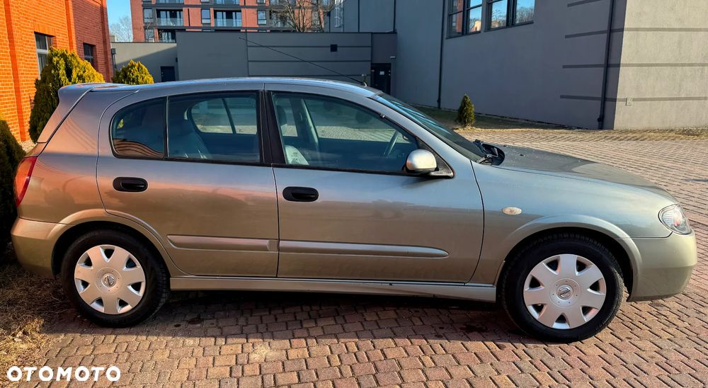 Nissan Almera 1.5 dCi acenta PLUS - 32