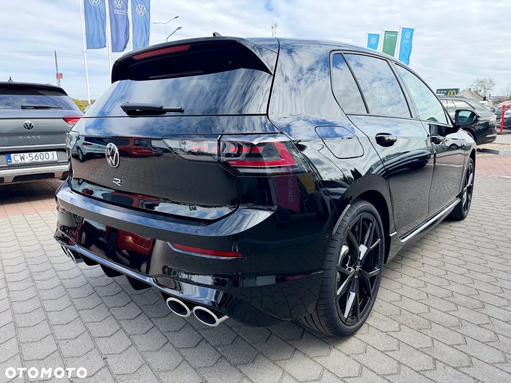 Volkswagen Golf 2.0 TSI 4Motion R DSG - 6