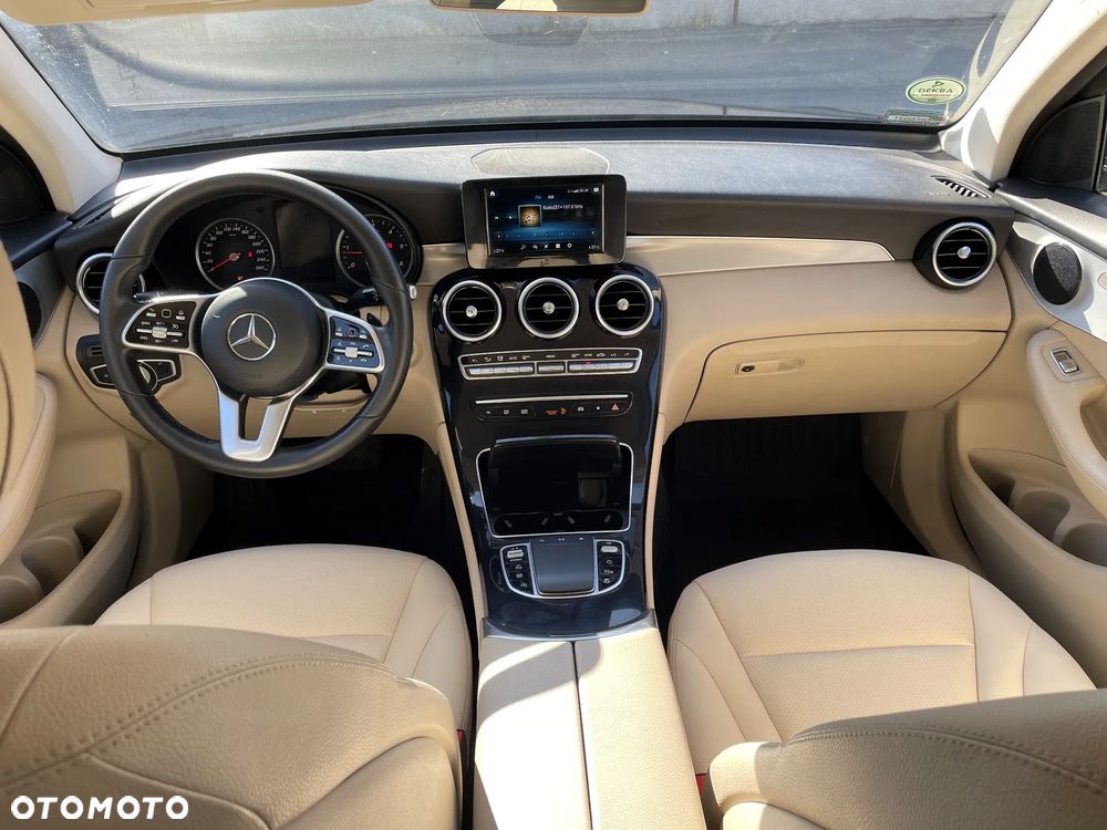 Mercedes-Benz GLC 220 d - 18