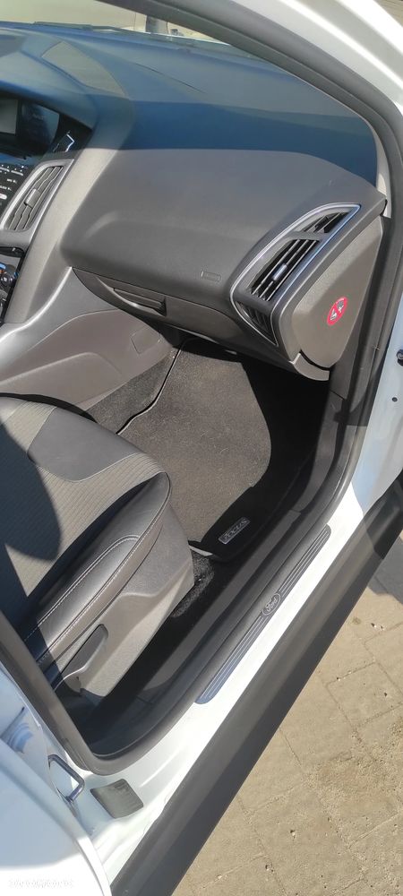 Ford Focus 1.0 EcoBoost STart-Stopp-System Titanium - 5