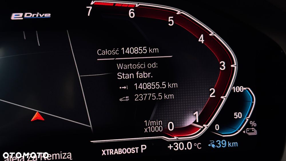 BMW Seria 3 330e M Sport - 25