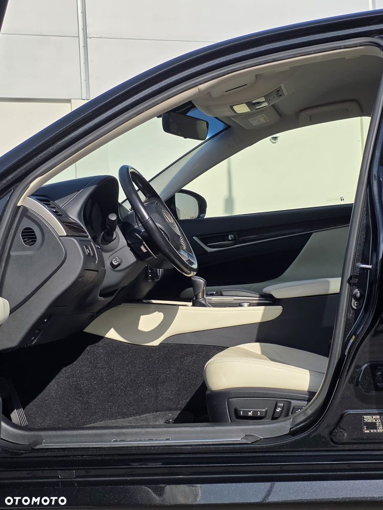 Lexus GS 200t / 300 Elegance - 12