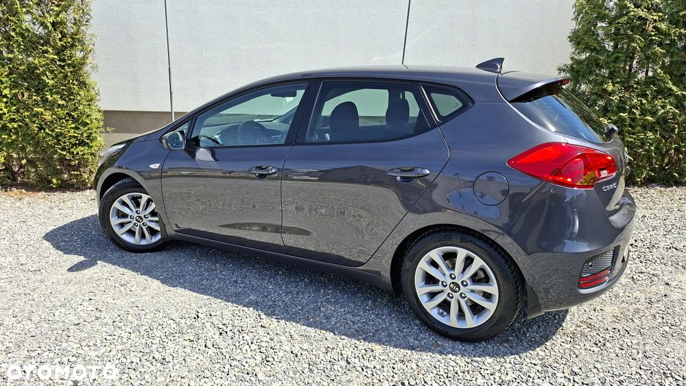 Kia Ceed 1.4 CVVT Dream-Team Edition - 3