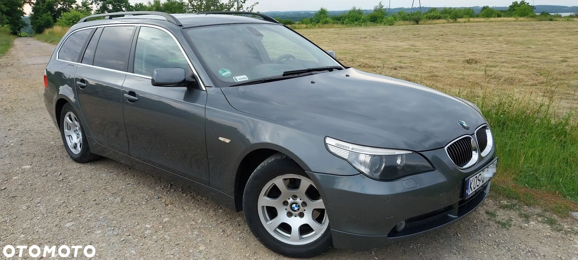 BMW Seria 5 523i - 1