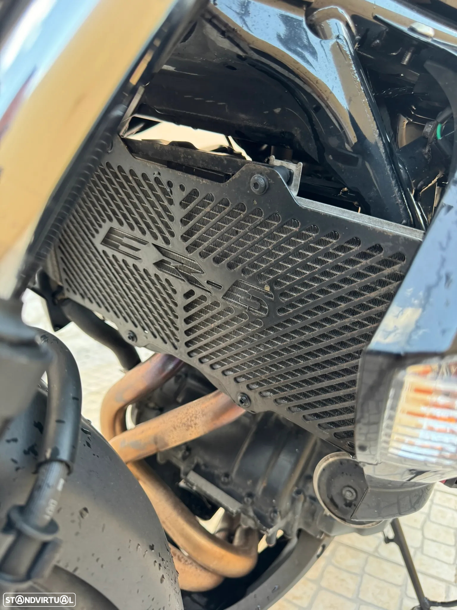 Kawasaki ER ER-6N - 4