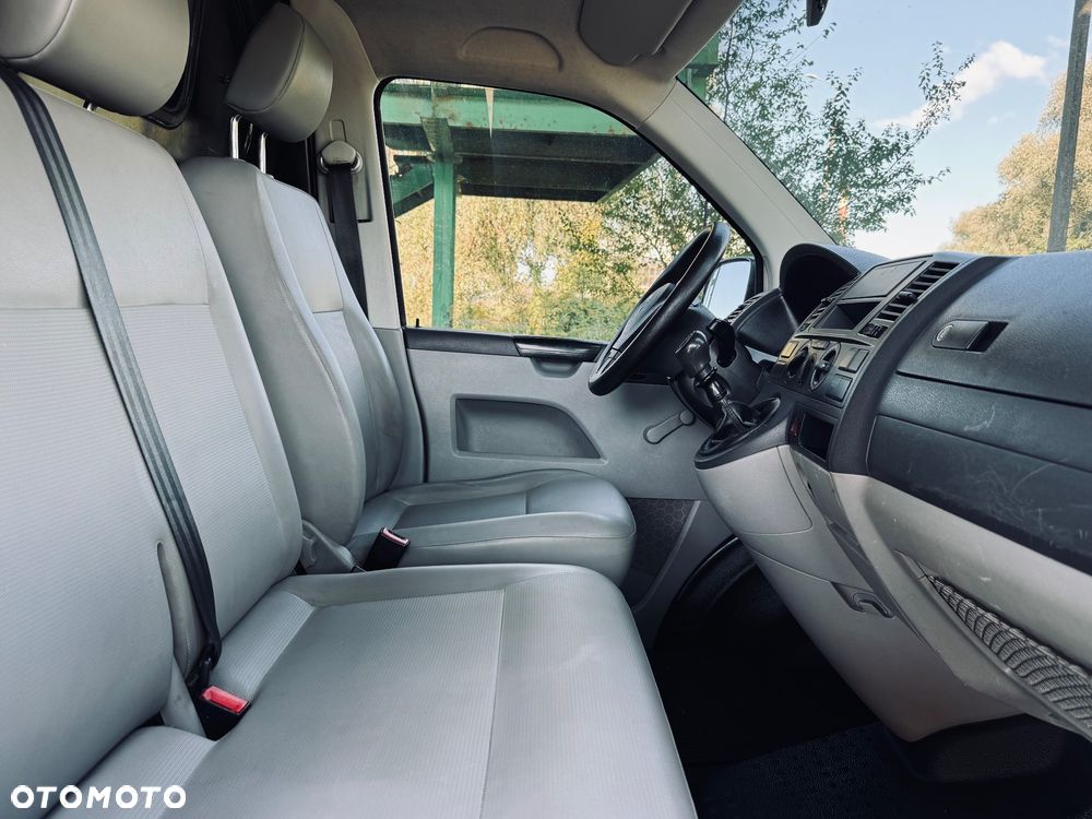 Volkswagen Transporter - 15