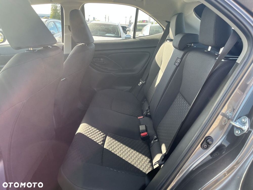 Toyota Yaris Cross Hybrid 1.5 Comfort - 16