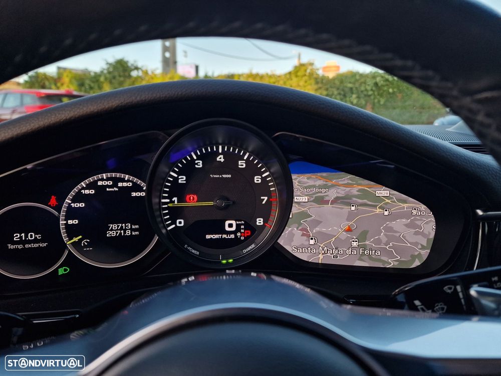 Porsche Panamera 4 E-Hybrid Edition 10 Anos - 25