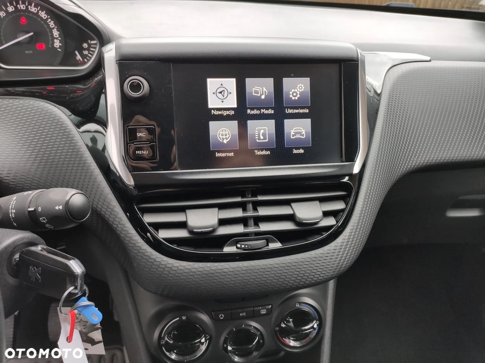 Peugeot 2008 1.6 BlueHDi Allure - 18