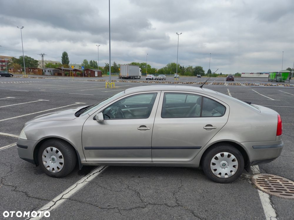 Skoda Octavia - 2