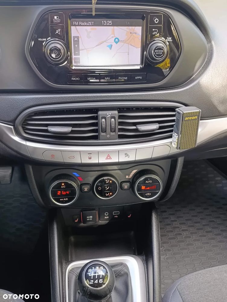 Fiat Tipo - 12