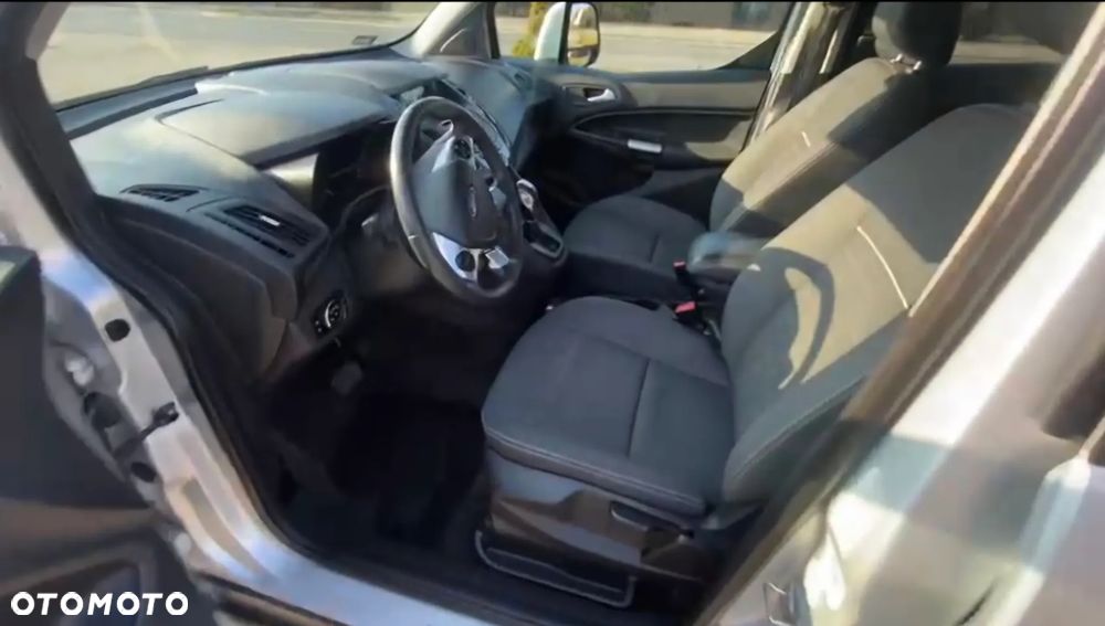 Ford Tourneo Connect - 15