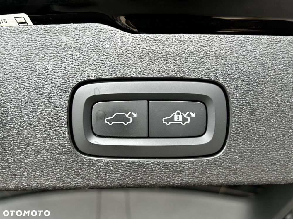 Volvo V60 Cross Country - 27