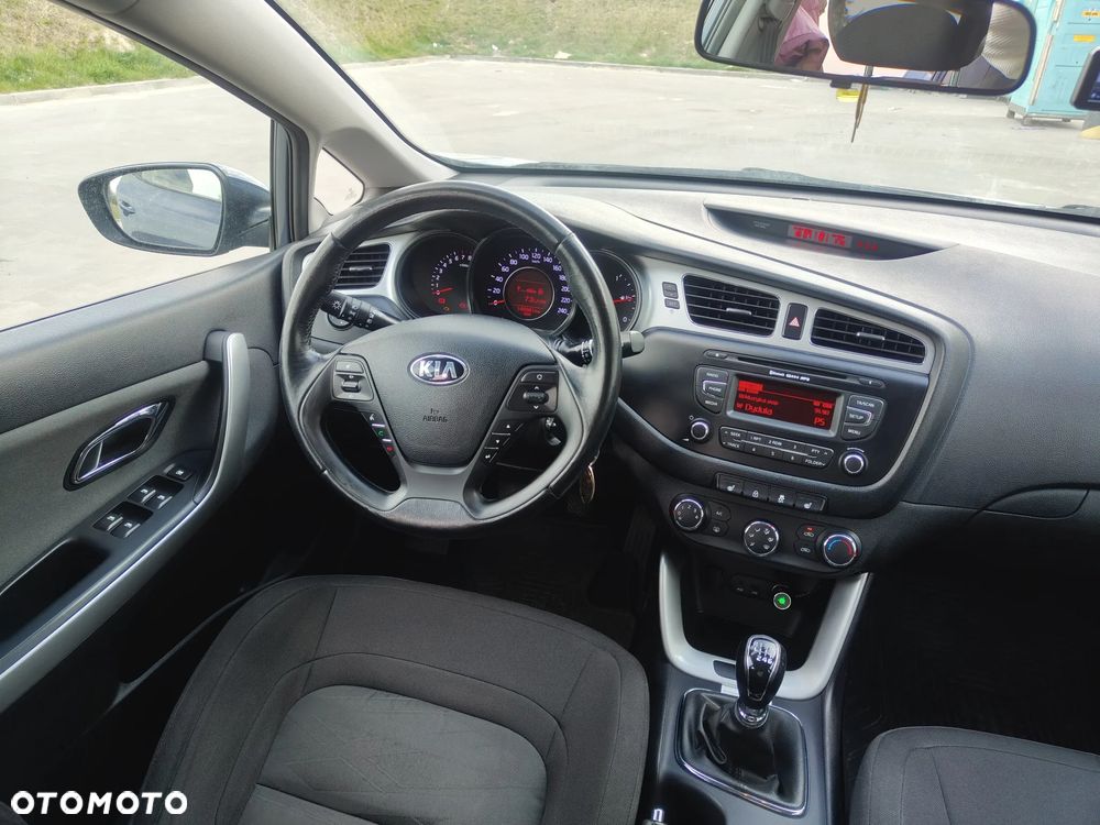 Kia Ceed 1.6 GDI Smart Plus - 14