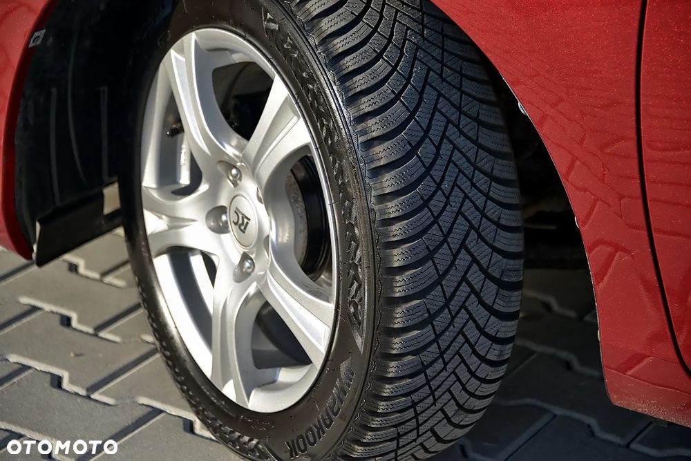 Toyota Auris 1.2 T Dynamic - 23