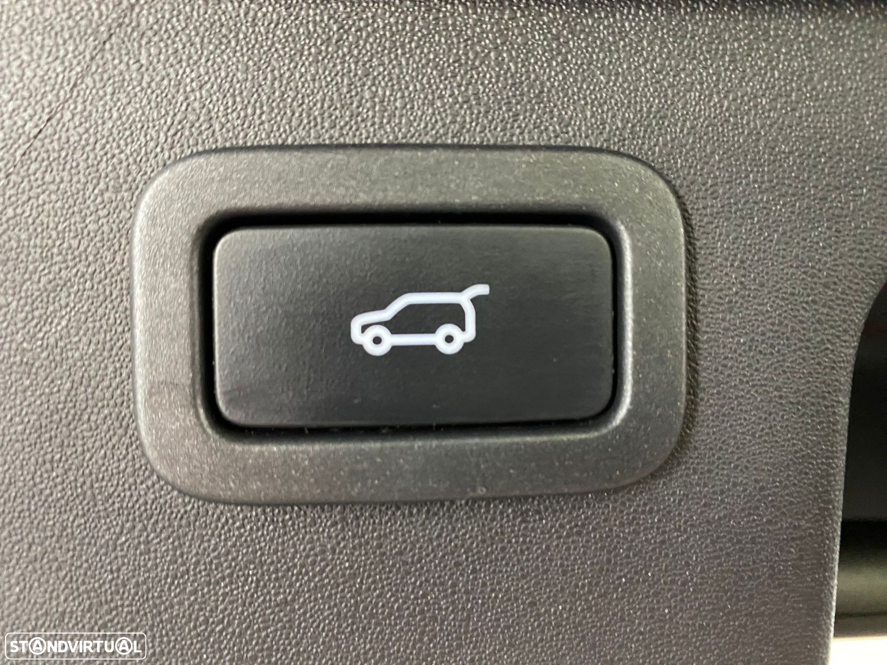 Land Rover Discovery Sport - 20
