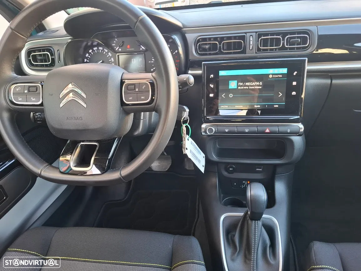 Citroën C3 1.2 PureTech Shine EAT6 - 10