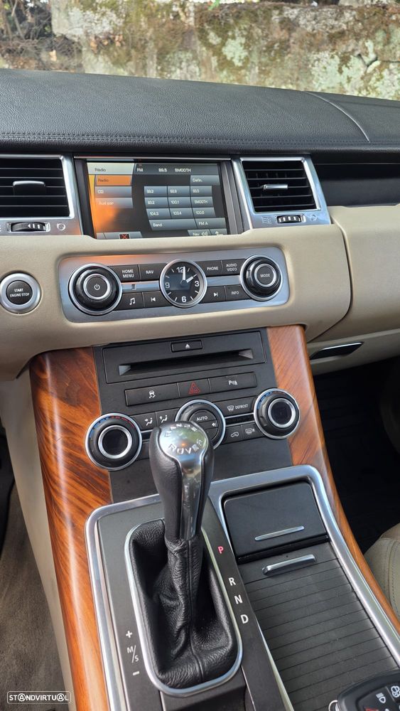 Land Rover Range Rover Sport 3.0 TDV6 HSE - 9