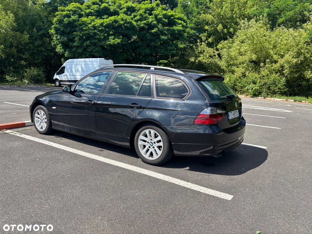 BMW Seria 3 320d - 12