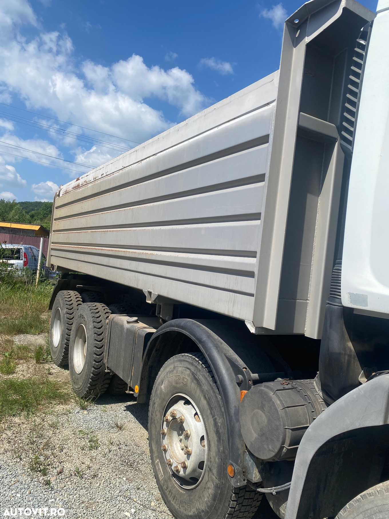 Renault 8x4 - 3