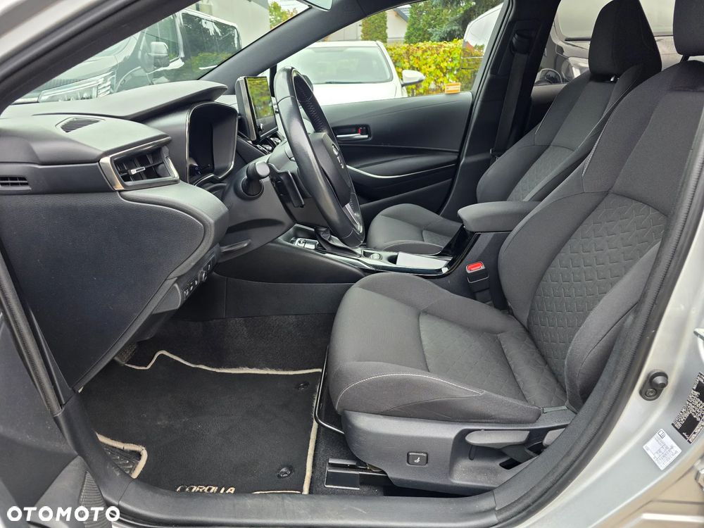 Toyota Corolla 2.0 Hybrid Comfort - 13